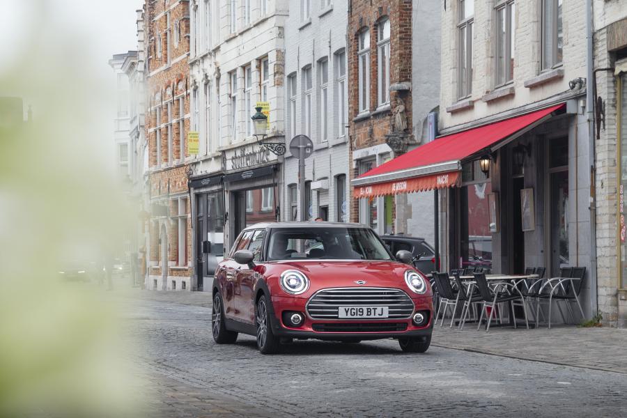  Mini Cooper Clubman (F54) 2019 года  (UK) (фото 27 из 29)